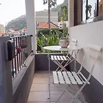 Traditional Madeira House Garden, Terrace & Bbq بيت للعطل