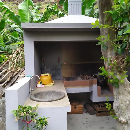 Traditional Madeira House Garden, Terrace & Bbq リベイラ・ブラーヴァ