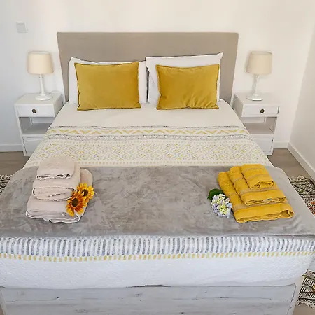 Traditional Madeira House Garden, Terrace & Bbq * Рибейра-Брава