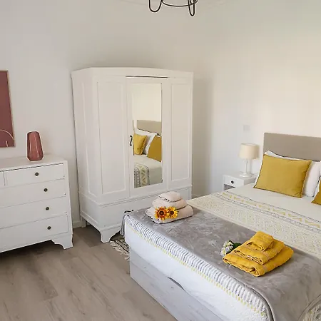 Traditional Madeira House Garden, Terrace & Bbq Дом отдыха *